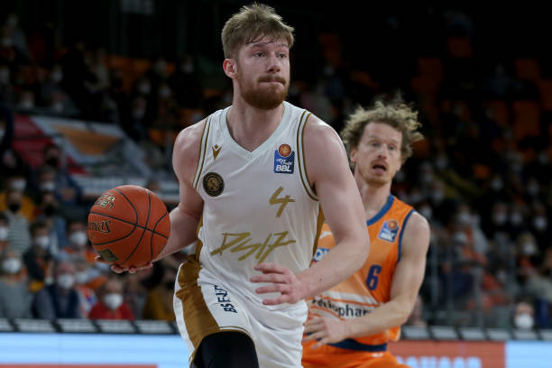 际米兰捧杯 际米兰捧杯